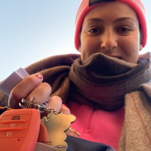 Durante questi anni ho continuato a formarmi sia tramite la frequenza di congressi e sia tramite i master universitari. Dal 2017 mi occupo di assistenza domiciliare privata sul territorio e nel mentre ho continuiato i miei studi conseguendo il master universitario di 1° livello in Management delle Cure Primarie e Territoriali “Il professionista specialista” presso la LUM Jean Monet. Da novembre 2019 a Dicembre 2020 ho frequentato il master EuropeaN curriculum for fAmily aNd Community nursE (EnHANCE) di 1° livello presso l’Università degli studi di Genova, acquisendo il titolo europeo di Infermiera di Famiglia e di comunità.